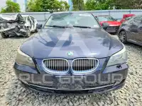 2010 BMW 528 photo