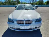 2010 BMW 528 photo