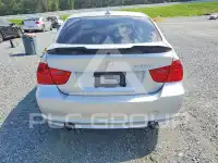 2010 BMW 335 photo