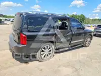 2010 Infinity QX56 photo