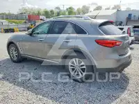 2010 Infinity FX35 фото