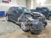 2010 Infinity FX35 photo