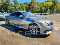 2010 Infinity G37 photo
