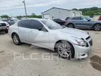 2010 Infinity G37 photo