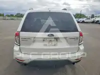 2010 Subaru Forester photo
