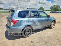 2010 Subaru Forester фото