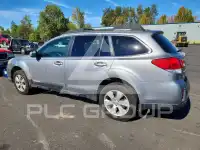 2010 Subaru Outback photo