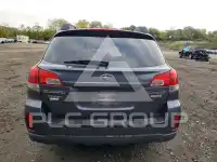 2010 Subaru Outback photo