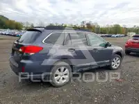 2010 Subaru Outback photo