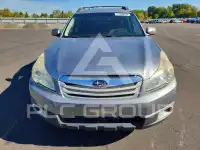 2010 Subaru Outback photo