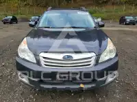 2010 Subaru Outback photo