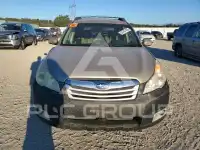 2010 Subaru Outback photo
