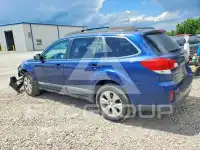 2010 Subaru Outback photo