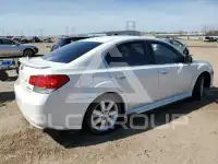 2010 Subaru Legacy photo