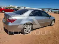 2010 Acura RL photo