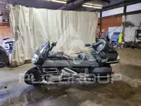 2010 Honda GL фото