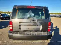 2010 Jeep LIBERTY фото