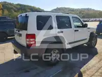 2010 Jeep LIBERTY фото