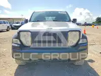 2010 Jeep LIBERTY фото