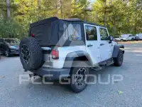 2010 Jeep WRANGLER фото