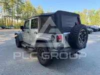 2010 Jeep WRANGLER фото