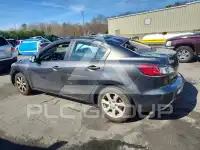 2010 Mazda 3 photo