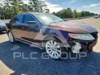 2010 Lincoln MKS photo