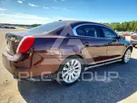 2010 Lincoln MKS photo