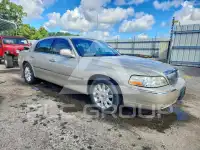 2010 Lincoln Town фото