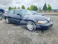 2010 Lincoln Town фото