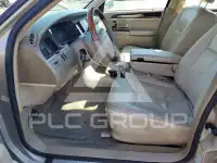 2010 Lincoln Town photo