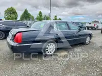 2010 Lincoln Town фото