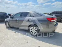 2010 Lincoln MKZ photo