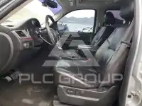 2010 Cadillac ESCALADE photo