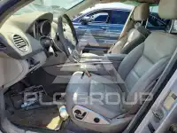2010 Mercedes Benz ML-Class photo