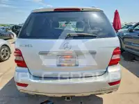 2010 Mercedes Benz ML-Class photo