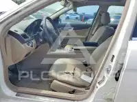 2010 Mercedes Benz C-Class photo
