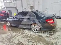 2010 Mercedes Benz C-Class фото