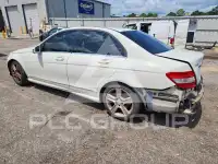2010 Mercedes Benz C-Class фото