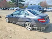 2010 Mercedes Benz C-Class photo
