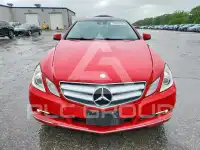 2010 Mercedes Benz E-Class фото