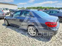 2010 Mercedes Benz E-Class фото