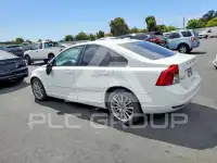 2010 Volvo S40 фото