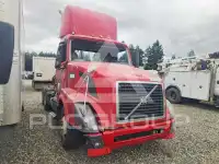 2010 Volvo VNL photo
