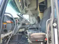 2010 Volvo VNL photo