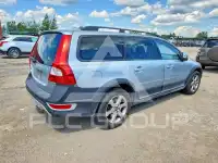 2010 Volvo XC70 photo