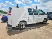 2010 GMC Savana фото