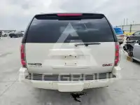 2010 GMC YUKON фото
