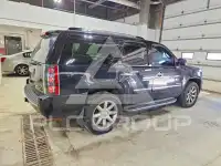 2010 GMC YUKON фото
