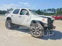 2010 GMC YUKON фото